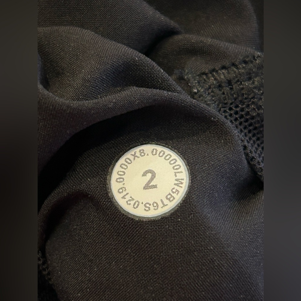Lululemon On The Fly Pant *Woven - Picture 7 of 7